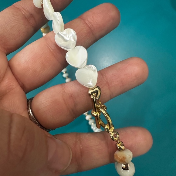 Elegant Gold Cream Glass and Semiprecious Stones Beaded Necklace Handmade - Picture 3 of 4